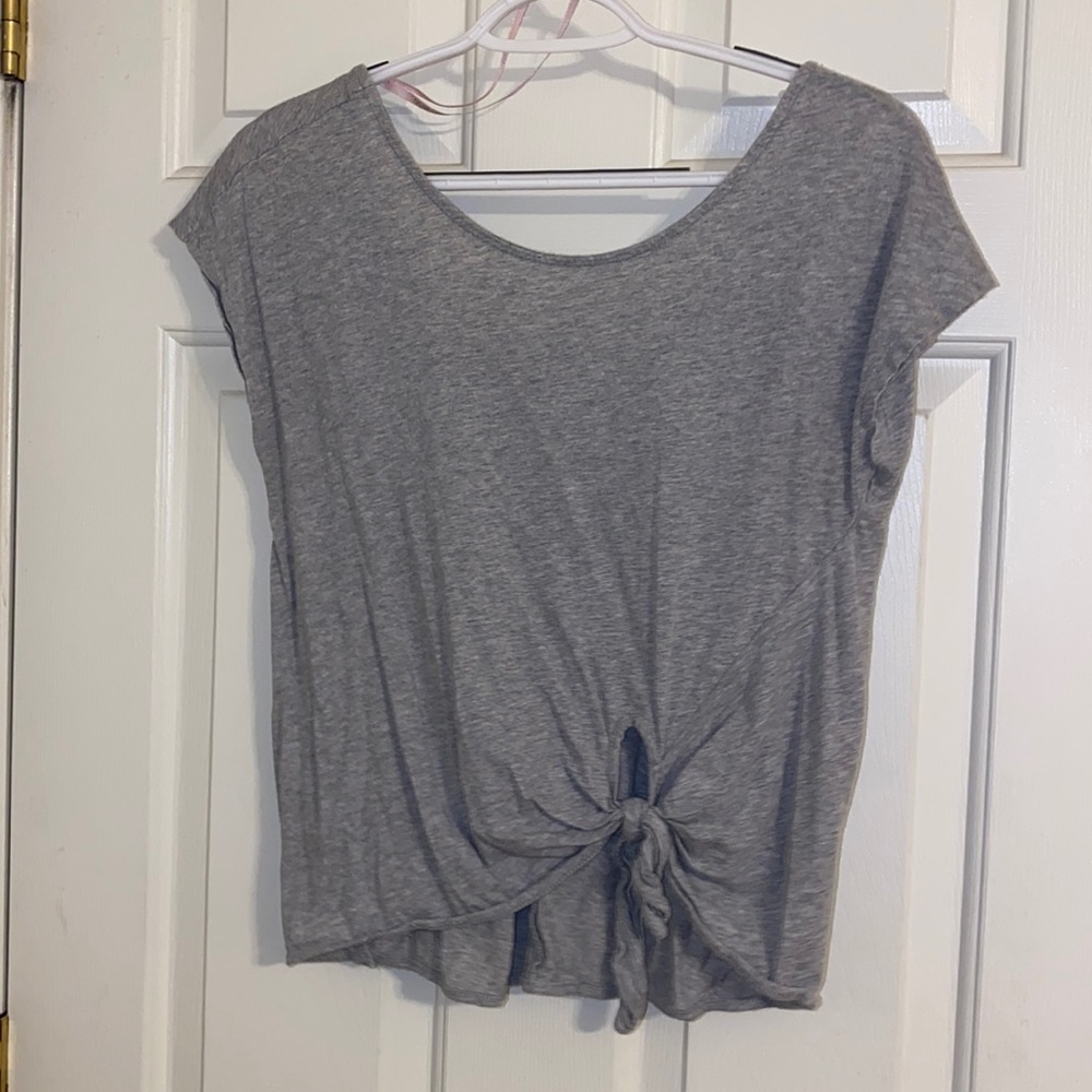 Grey tie shirt back cut out